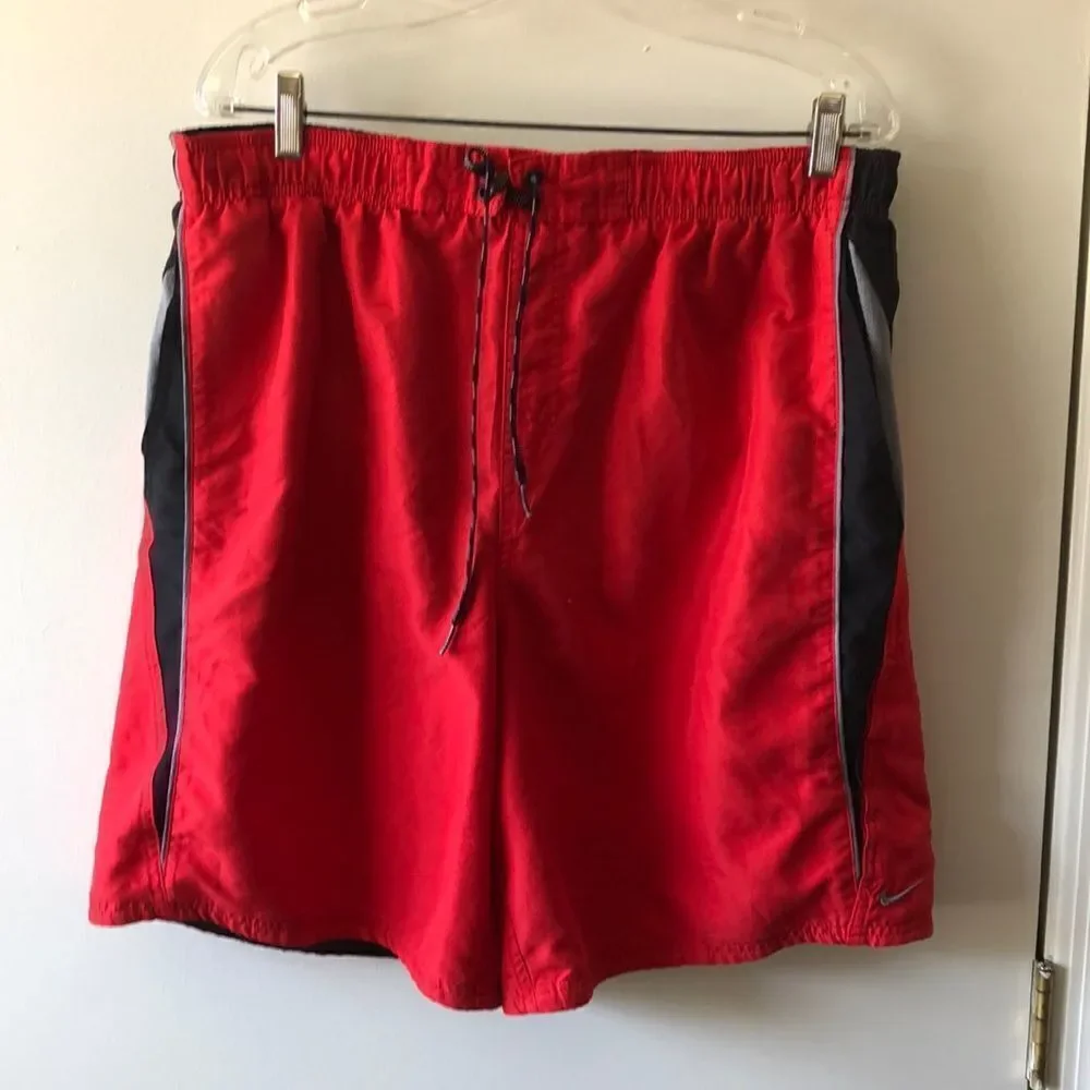 Nike Mens Swim Trunks Size XL Red/black. GUC